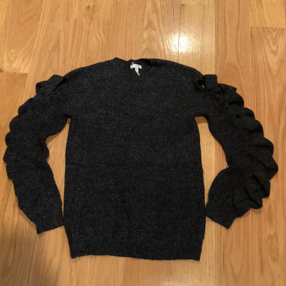 Braided arms sweater
